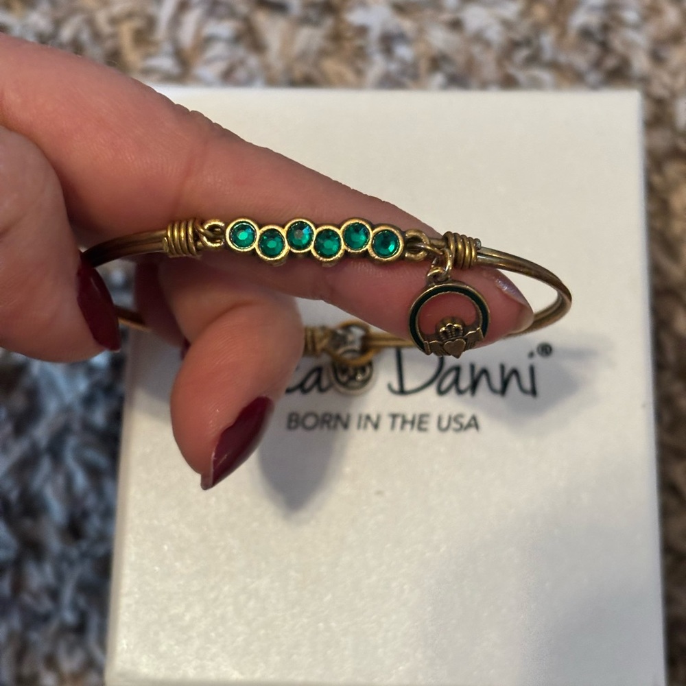 Luca + Danni Gold and Green Clover Bracelet Trio - Picture 5 of 6